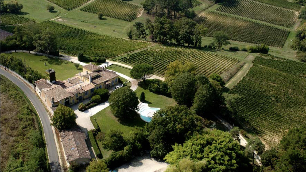 Château Le Doyenné Cover Image