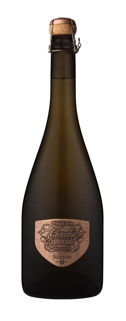 Bodega Norton Cosecha Especial Vintage Bottle Preview