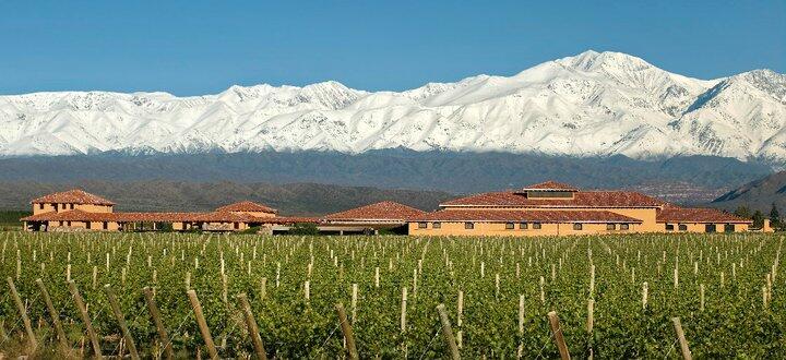 Finca Decero Cover Image