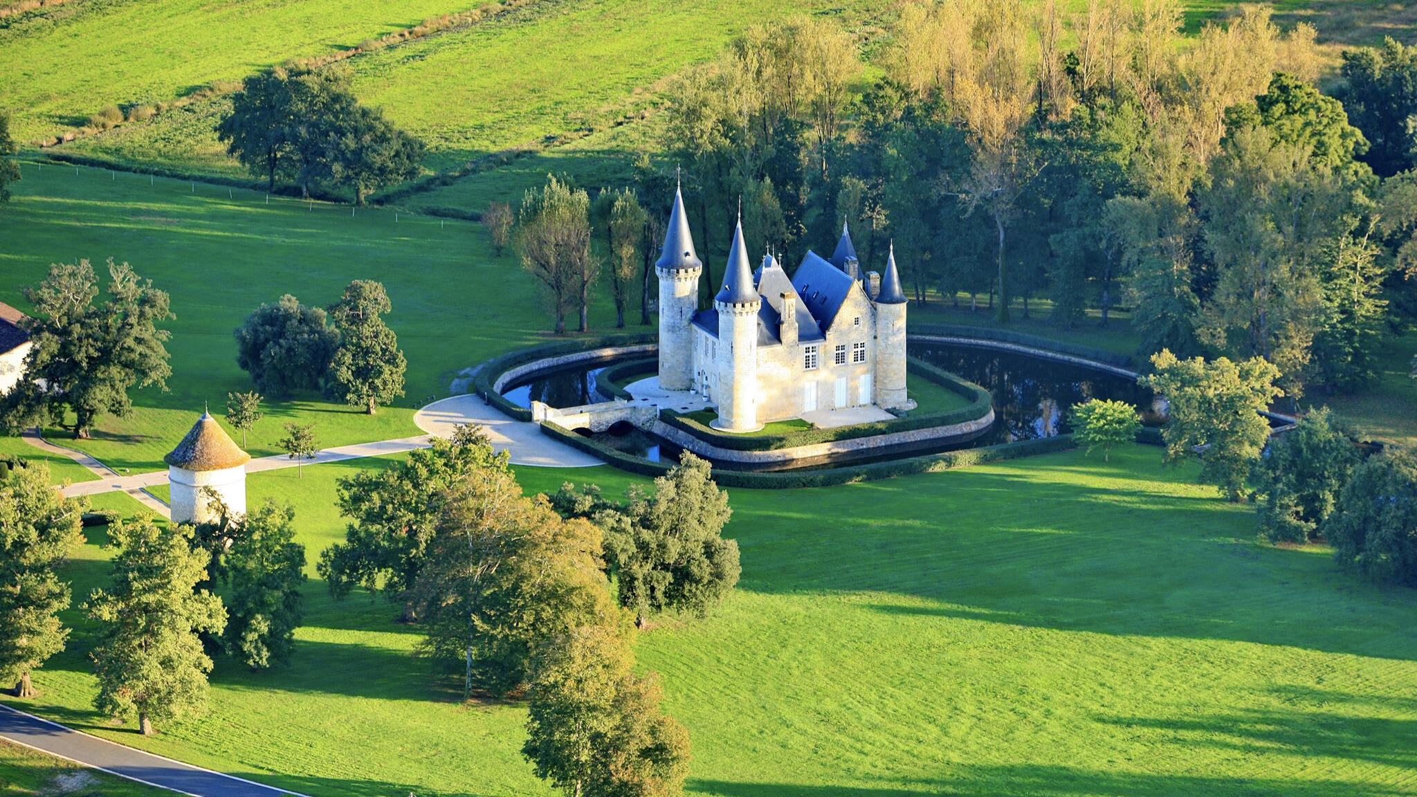 Château d'Agassac Cover Image