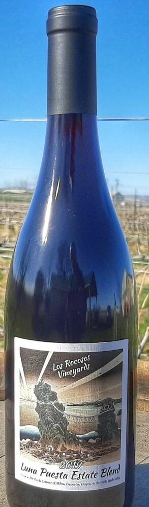 Los Rocosos Vineyards 2019 Luna Puesta Estate Blend Bottle Preview