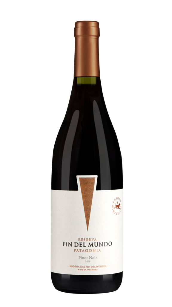Bodega del Fin del Mundo Reserva del Fin del Mundo Pinot Noir Bottle Preview